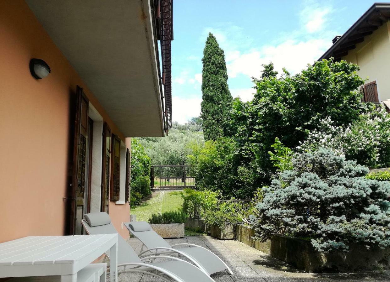Appartamento Giardino Sugli Ulivi Рива дел Гарда Екстериор снимка