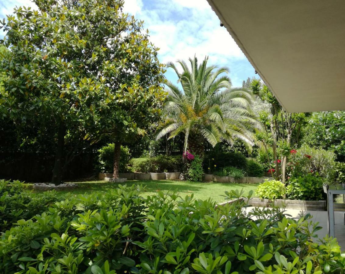 Appartamento Giardino Sugli Ulivi Рива дел Гарда Екстериор снимка